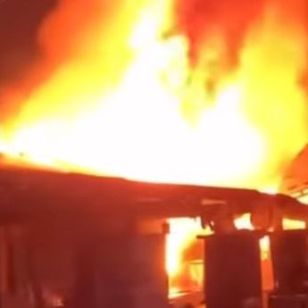 Kebakaran Hebat Landa Pasar Pejuang Pratama Pondok Sani Bekasi