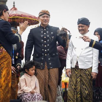 AHY dan Ahmad Luthfi Ikut Mencukur Rambut Gimbal