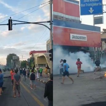 Mencekam! Polantas Sempat Disandera Massa saat Ricuh di Jalan Otista Jaktim
