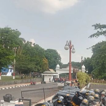 500 Personel Kepolisian Dikerahkan untuk Amankan Aksi Demo di DPRD Jambi