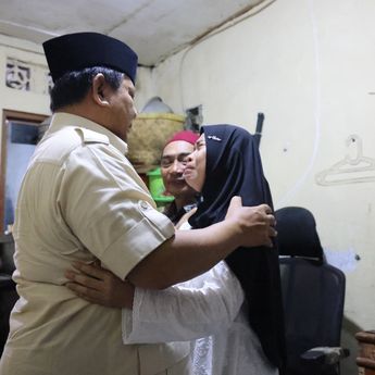 Prabowo Takziah ke Kediaman Ojol Affan, Ini Obrolan dengan Orang Tua Almarhum Affan