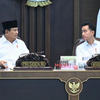 Gibran Dampingi Presiden Prabowo Pimpin Sidang Kabinet Bahas Stabilitas Nasional