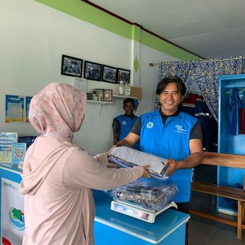 Pertamina Tingkatkan Ekonomi Nelayan Dumai dengan Laundry Ramah Lingkungan