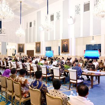Prabowo Gelar Silaturahmi dengan Tokoh Lintas Agama, Pimpinan Parpol, dan Serikat Buruh di Istana Negara