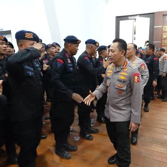 Kapolri Datangi Mako Brimob Kwitang: Saya Bangga Kalian Bisa Pertahankan Markas!