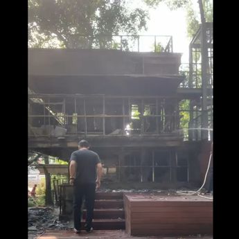 Kafe di Kompleks Kemenhut Turut Jadi Sasaran Massa, Dibakar dan Dijarah