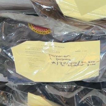 Demo Rusuh DPR, Polisi Sita Barang Bukti Pakaian, Bambu. hingga Bom Molotov