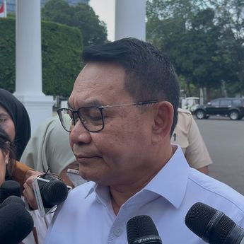 Utsus Presiden Dudung Abdurachman Tegaskan Tidak Ada Darurat Militer 
