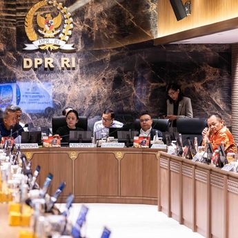 Mau Berubah Sesuai Kemauan Rakyat, DPR Gelar Rapat