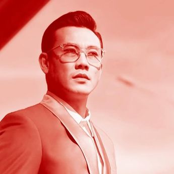 Beda Sendiri, Denny Sumargo Justru Pakai Foto Profil IG Warna Merah Putih