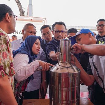 Pertamina Patra Niaga Tinjau Layanan SPBU MT Haryono, Wujud Apresiasi di Hari Pelanggan Nasional