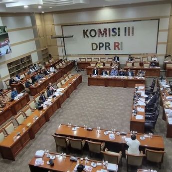 DPR Pertanyakan Calon Hakim Agung Diduga Plagiat Kembali Lolos Seleksi 2025