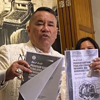Hotman Paris Bantah Nadiem Makarim Terlibat Korupsi Laptop: Mirip Kasus Tom Lembong