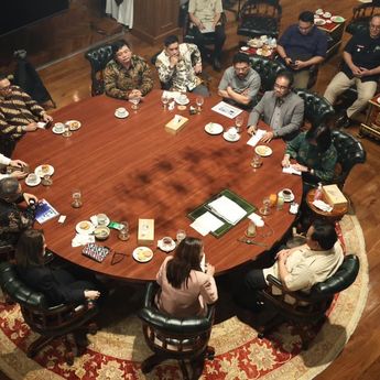 Prabowo Sorot Ekonomi RI Tetap Stabil Meski Diguncang Demo Berujung Ricuh