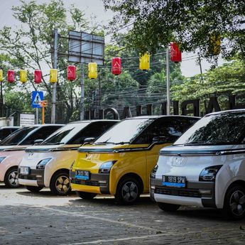 Wuling Air ev Dinobatkan sebagai National EV Adoption Leader di Katadata SAFE 2025