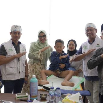 BAZNAS Bersama Airnav Beri Khitan Massal untuk Anak Kurang Mampu di Tangerang