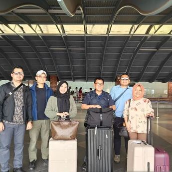 Kemlu Fasilitasi Pemulangan 17 WNI dari Nepal Pascakerusuhan