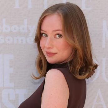 Hannah Einbinder, Aktris Yahudi Pemenang Emmy Awards Lantang Serukan Bebaskan Palestina