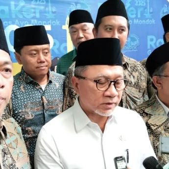 Zulhas Dorong Pesantren Jadi Pusat Koperasi Desa