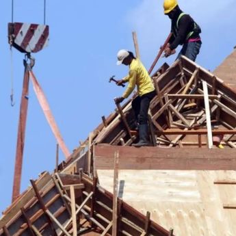 Presiden Prabowo Perpanjang Keringanan Iuran JKK untuk Industri Padat Karya