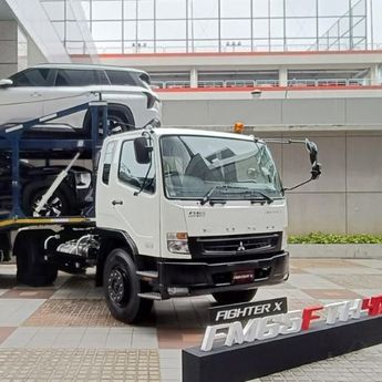 Perkuat Pasar Logistik Indonesia, Mitsubishi Fuso Luncurkan Fighter X FM65F Tractor Head 4x2