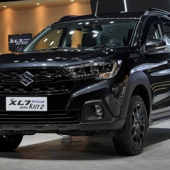 Resmi Dirilis, Suzuki New XL7 Hybrid Alpha Kuro Jadi Varian Tertinggi
