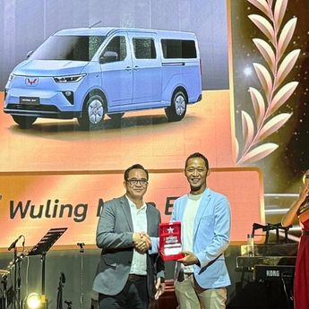 Wuling Mitra EV Raih Best Functionality Electric Car di Carvaganza Editors' Choice Award 2025