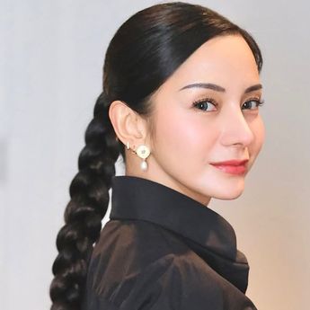 Kirana Larasati Raih Second Runner Up Miss Universe Indonesia 2025