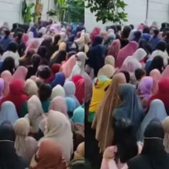 Begini Suasana Warga Serbu Bazar Beras Murah di Tanjung Barat Jakarta Selatan