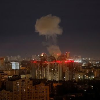 Rusia Luncurkan Serangan Rudal dan Drone Besar-besaran ke Ukraina