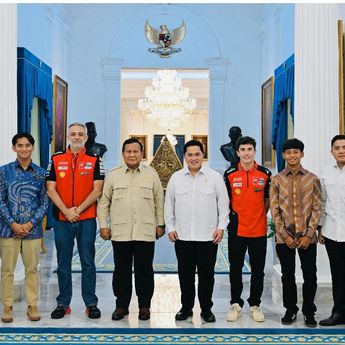 Momen Prabowo Terima Kunjungan Juara Dunia MotoGP Marc Marquez dan 2 Pebalap Muda Indonesia