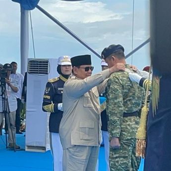 Prabowo Anugerahkan Tanda Kehormatan bagi Prajurit dan Satuan TNI Berprestasi