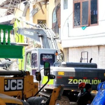 Evakuasi Reruntuhan Ponpes Al Khoziny Capai Lantai Dasar