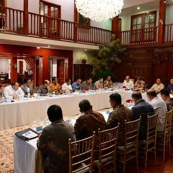 Prabowo Perintahkan Kepala BGN Lengkapi Dapur Program Makan Bergizi Gratis dengan Alat Sterilisasi dan Filter Air Bersih
