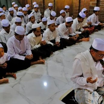 Kemenag Libatkan Kiai dan Gus Bahas Standar Bangunan Pesantren Pasca Insiden Al Khoziny