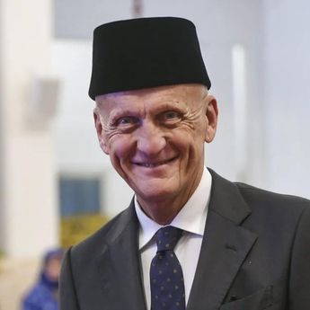 Pierluigi Collina Tegaskan FVS Bukan Versi Modifikasi dari VAR