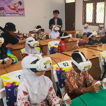 Lebih dari 7.500 Siswa Belajar Tata Surya dengan Teknologi Virtual Reality