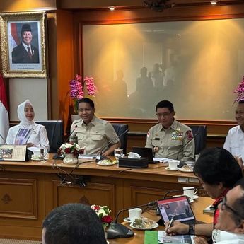 Menhut Sebut Luas Karhutla Turun dari 2,6 Juta Ha di 2015 Jadi 213 Ribu Ha di 2025