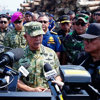 Kasum TNI Tinjau Keberhasilan Satgas PKH Amankan Ribuan Kubik Kayu Ilegal