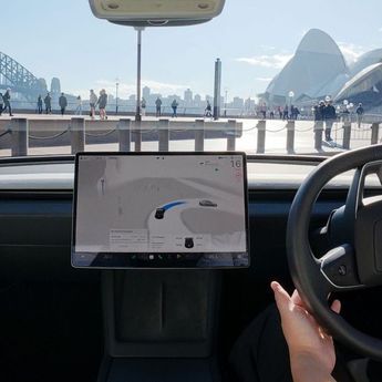 Jepang Siapkan Regulasi untuk Peluncuran Teknologi Full Self-Driving Tesla