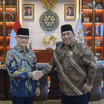 Menteri P2MI Ajak Pemuda Masjid Dunia Sebarkan Edukasi Migrasi Aman