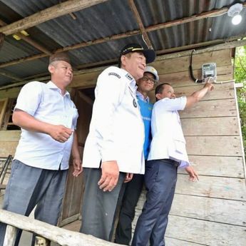 Merdeka dari Kegelapan, Cerita Warga Musi Banyuasin Akhirnya Nikmati Terang Lewat BPBL