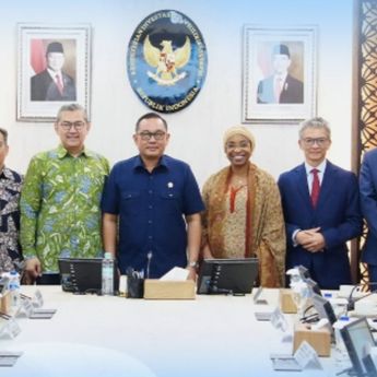 Wamen Investasi Todotua Pasaribu Bahas Kerja Sama Industri Hijau dengan UNIDO