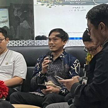 BMKG Beberkan Mikroplastik di Air Hujan Jakarta Bisa Terbawa dari Wilayah Lain