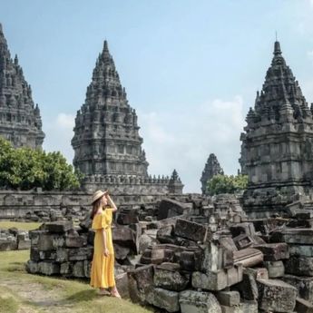 Saatnya Liburan di #IndonesiaAja, Kemenpar Dorong Wisata Domestik Saat Nataru 2025-2026