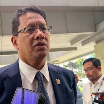 Viral Video Menkeu Purbaya Lantunkan Ayat Al-Quran di Mobil saat Dinas