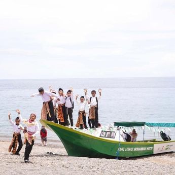 Pegadaian Dorong Akses Pendidikan di Timur Indonesia Lewat “Kapal Literasi Moh. Hatta”