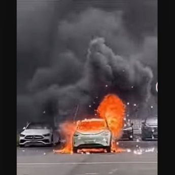 Mobil Listrik Paling Laris Geely Dilaporkan Meledak dan Terbakar