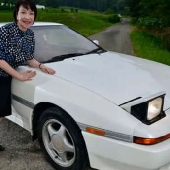Perdana Menteri Jepang Sanae Takaichi Tetap Setia pada Toyota Supra 1991 Miliknya