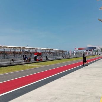 Pembalap Mandalika Racing Series Alami Kecelakaan, Dilarikan ke RS Mataram